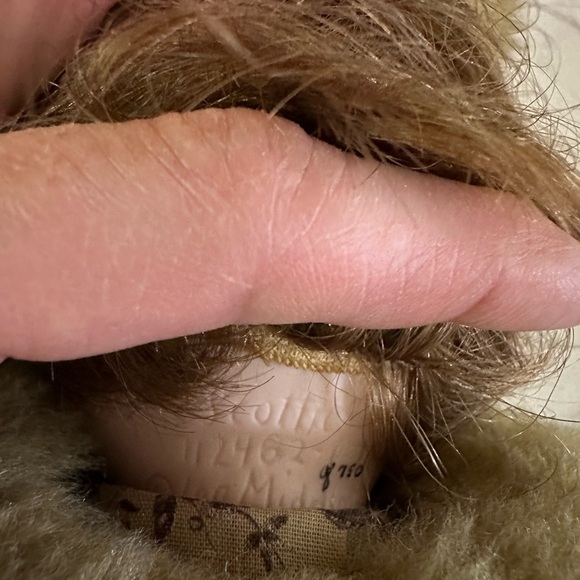 Lloyd & Lee Middleton Scottie Porcelain doll - Picture 8 of 8